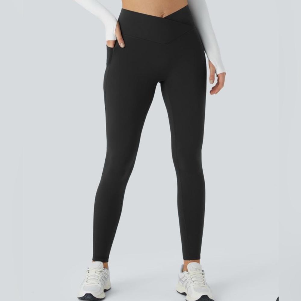Halara Patitoff Pet Hair Resistant Thermal Crossover Side Pocket 7/8 Leggings Sm